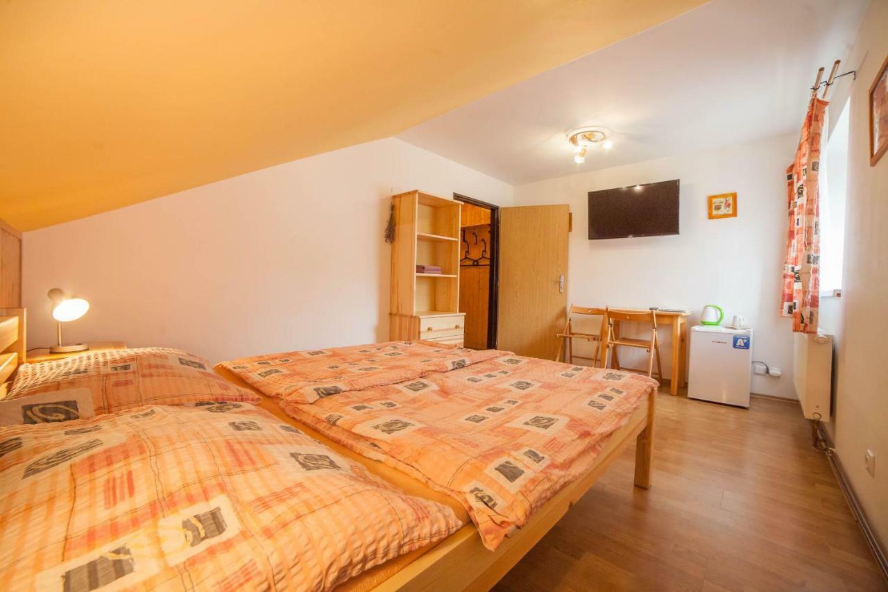 Penzion Na Rozcesti Janov nad Nisou Ngoại thất bức ảnh